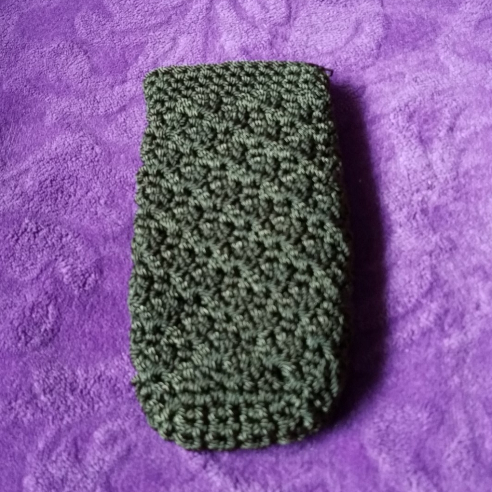 Crochet fully lined zipper top case